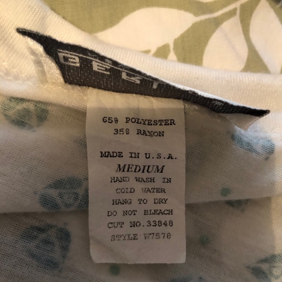 Turquoise Disc V-Neck Ringer Tee! - Picture 3 of 5